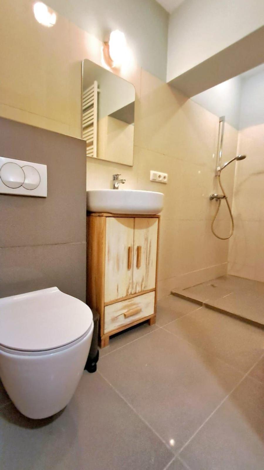 Nr 8 - Kamienica Kameralna - Senatorska 4 - Dostep Na Kod Apartment Łódź